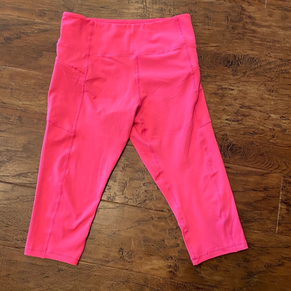 Zyia pink light n tight high rise crop